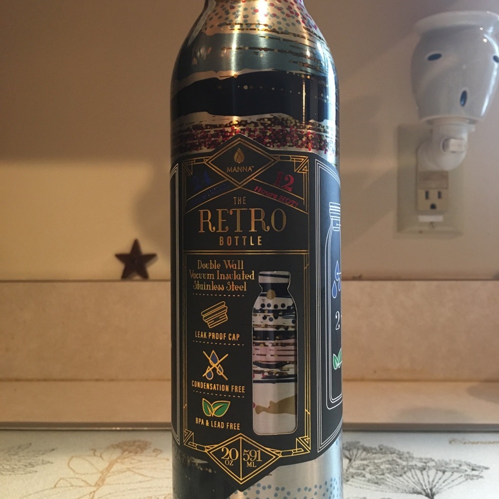 Manna Retro Bottle 20oz
